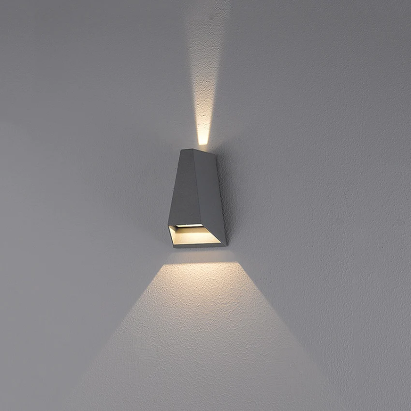 Pyramid Waterproof Wall Lamp
