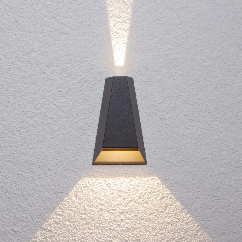 Pyramid Waterproof Wall Lamp