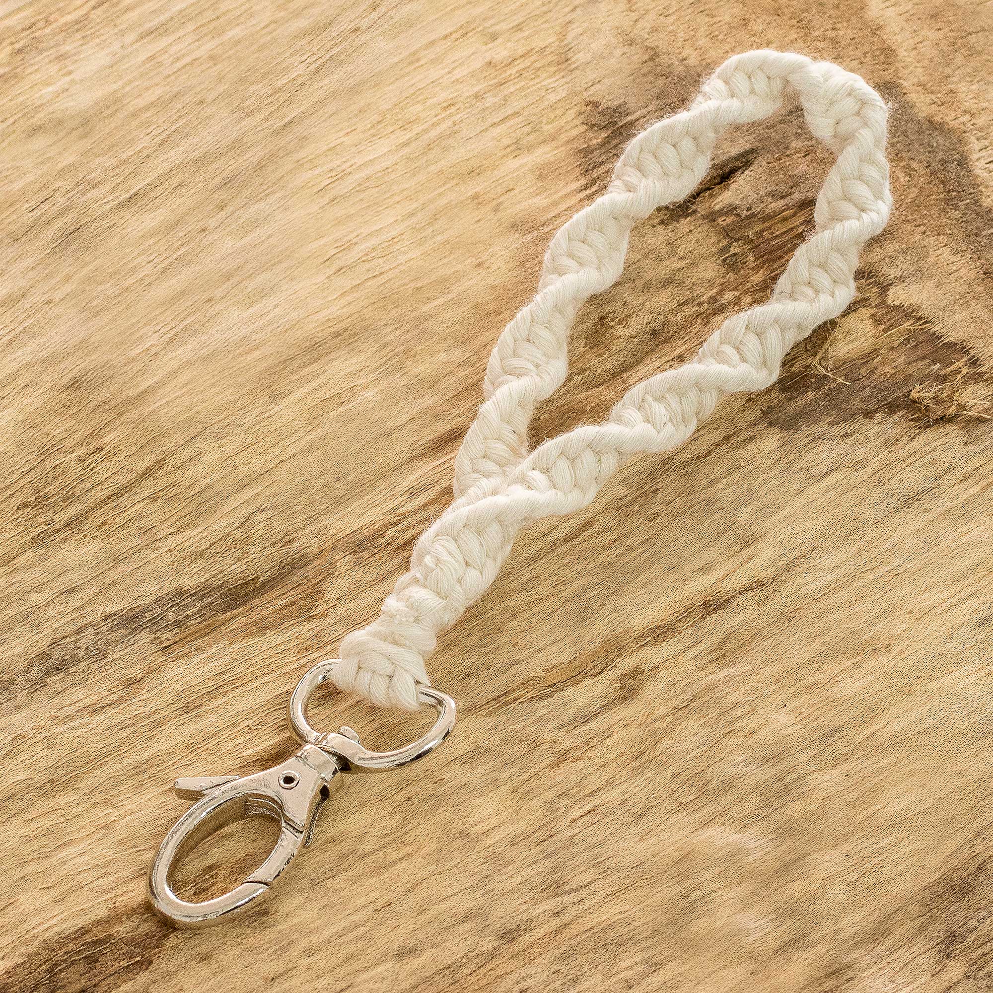 100% Cotton Fiber Macrame Loop Key Holder - Twisted Square Knot